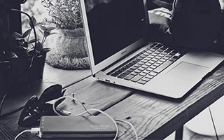 半岛体育官网-赫尔城主场大胜，垫底形势未有改变