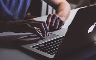 半岛综合体育官方app下载-精采足球对决上演，赛场惊艳纷呈