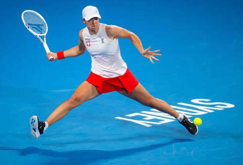 半岛体育网球-波兰队攻击力爆发，取得三连胜晋级淘汰赛的简单介绍