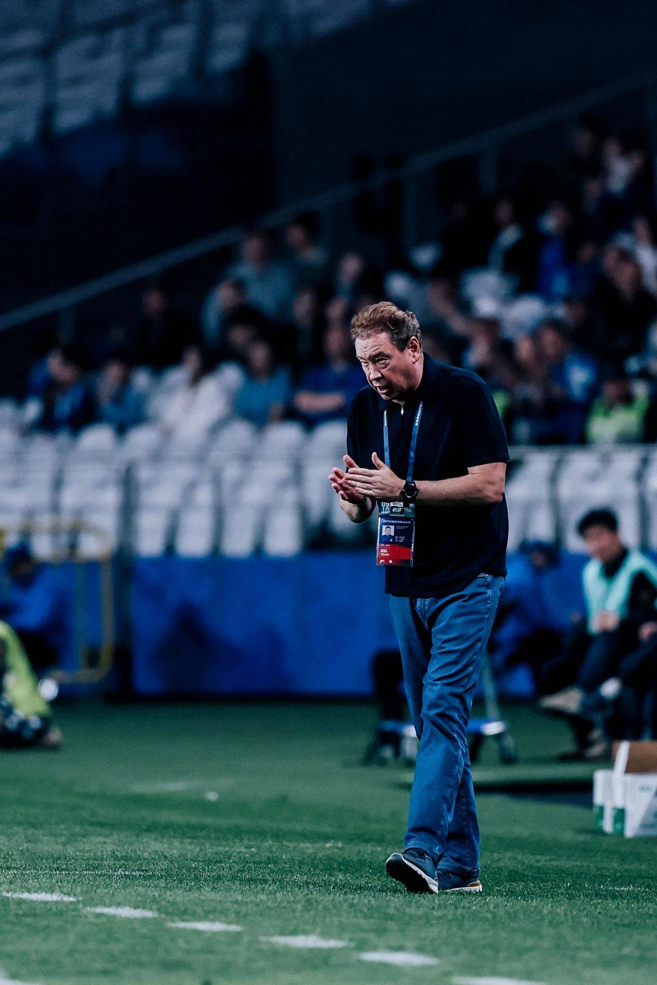 半岛综合平台app下载-包含上海申花锋煞状态火热，或成夺冠黑马？的词条