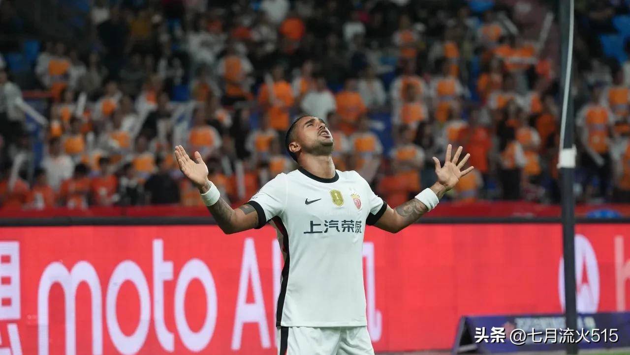 半岛平台官方网站入口-关于足球名帅解雇风波，俱乐部管理层面临重新调整的信息